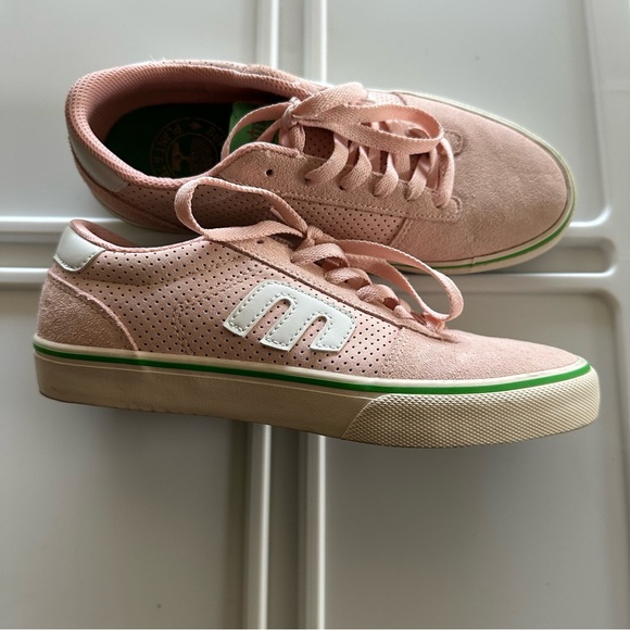 Etnies Shoes - Etnies Women's Cali Vulc Sneakers